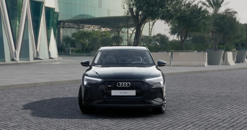 Audi e-tron cena 349900 przebieg: 4500, rok produkcji 2021 z Przemków małe 277